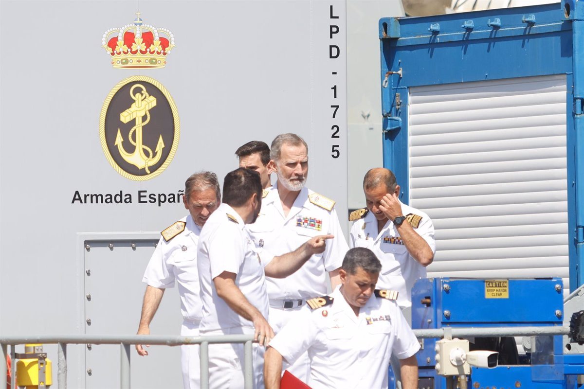 El Rey Felipe VI visita la Fuerza de Acción Marítima en Cartagena (Murcia).