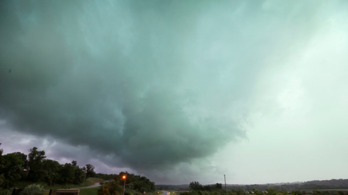 Tormentas y tornados en Iowa, Wisconsin y Minnesota.