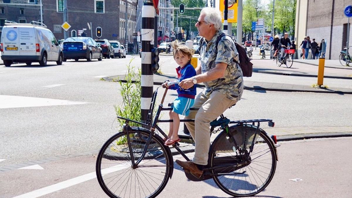 ¿Por qué la mayoría de los holandeses eligen ir en bicicleta todas las semanas?