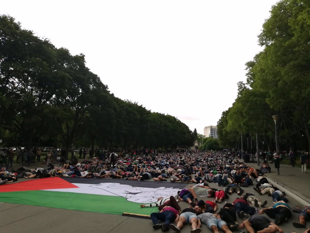 Cientos de personas exigen en Pamplona que Europa se implique para «frenar el genocidio» en Gaza