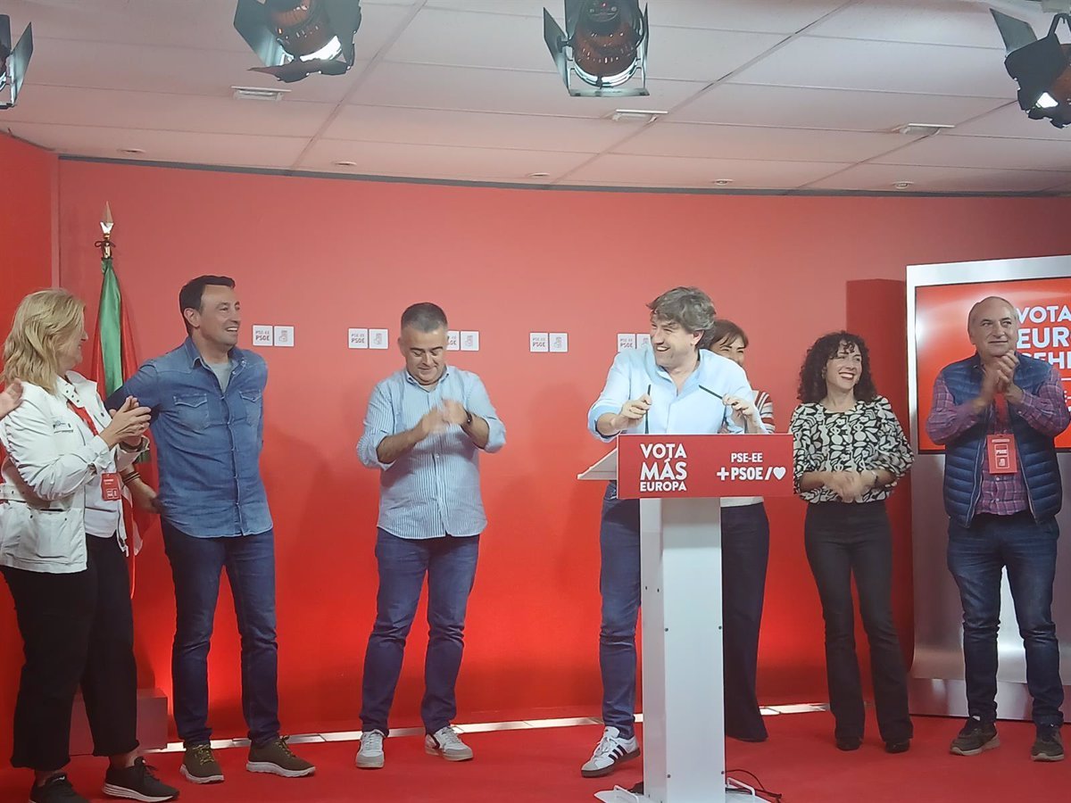 Andueza valora el «extraordinario» resultado del PSOE en Euskadi, donde «se acercó» a la victoria