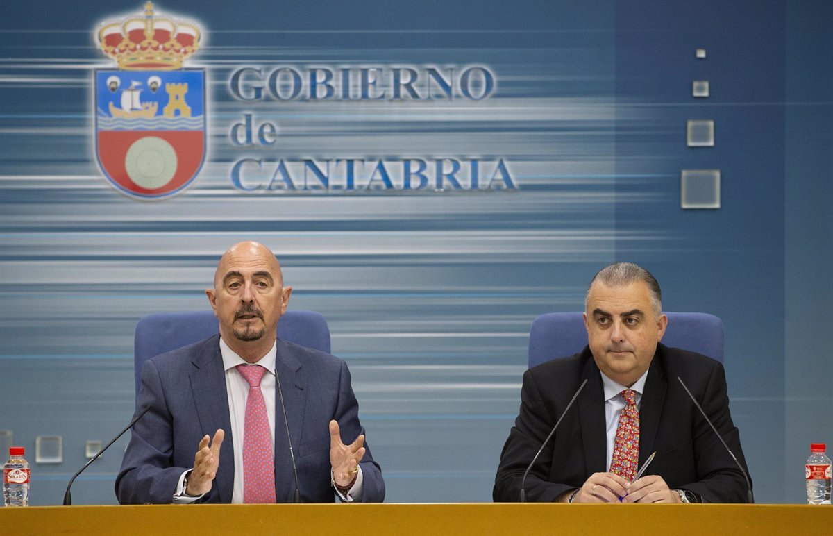 Cantabria financiará a los ayuntamientos para trasladar pacientes a otros centros sanitarios durante el verano
