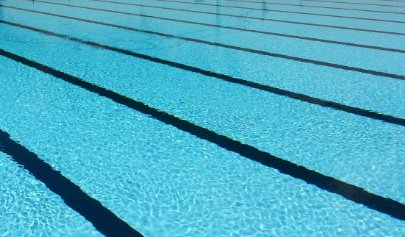 El Ayuntamiento autoriza la contratación de personal para dar servicios en las nuevas piscinas municipales de verano de Tetuán