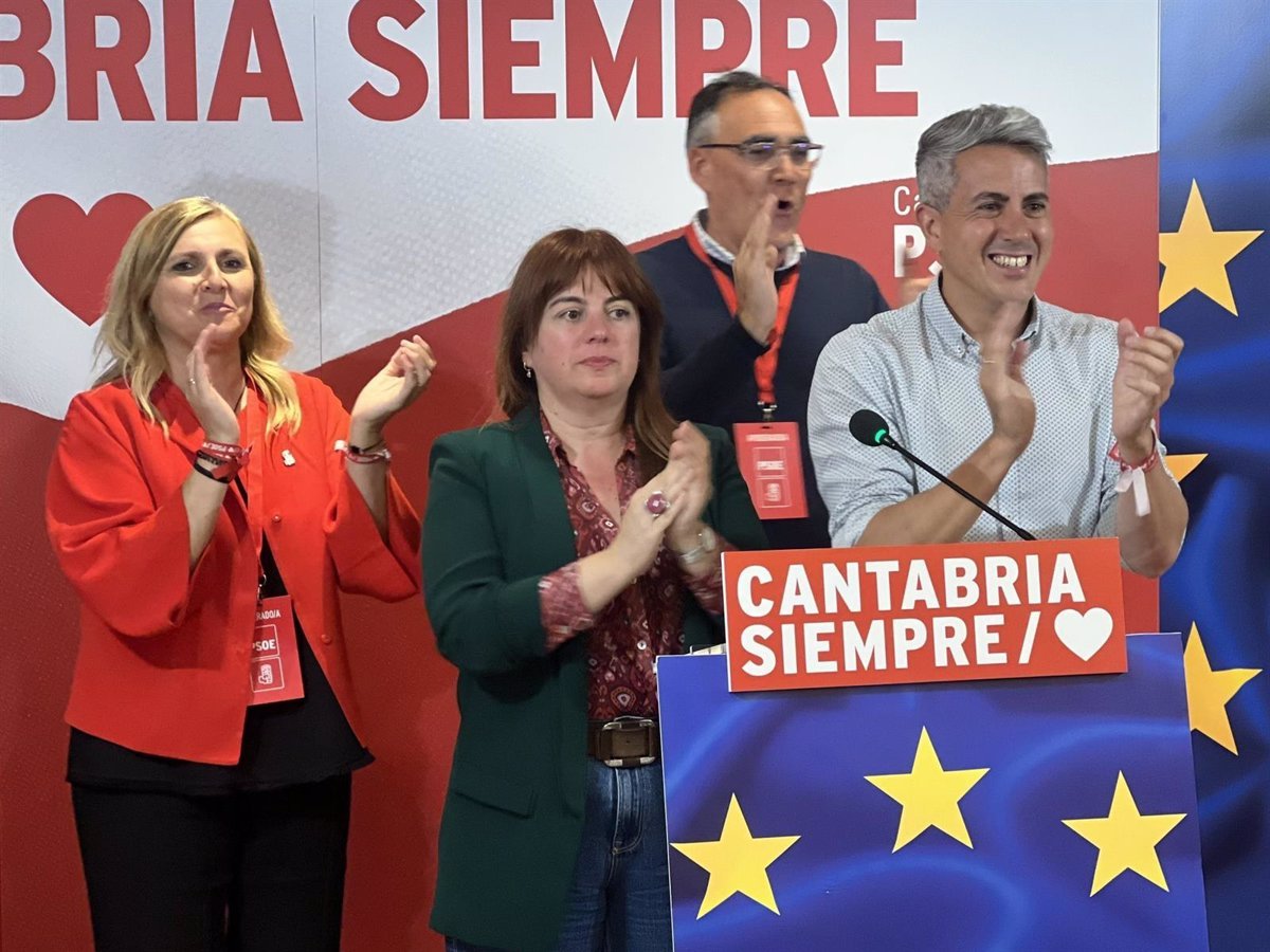 El PSOE celebra el resultado electoral «extraordinario» para limitar el avance de la extrema derecha