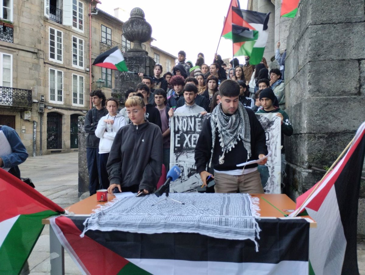 El campamento pro palestino de Santiago acusa a la USC de mantenerse en un nivel «simbólico» y de no romper con el «sionismo»