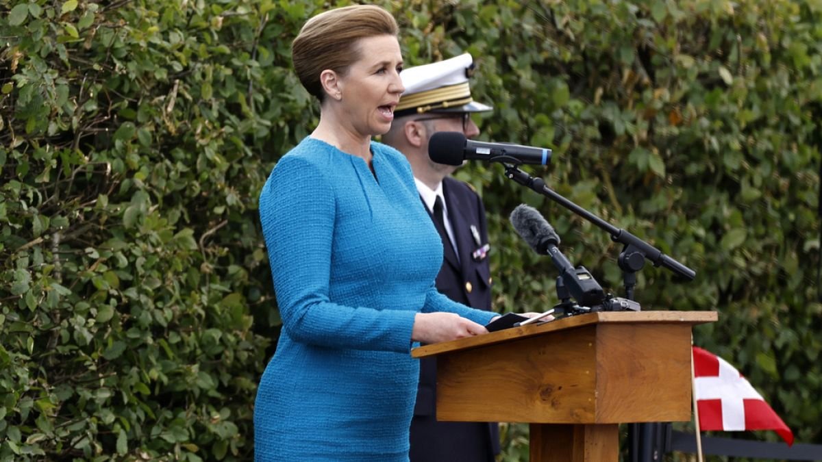 El primer ministro danés se está recuperando del latigazo cervical que sufrió ayer tras el ataque