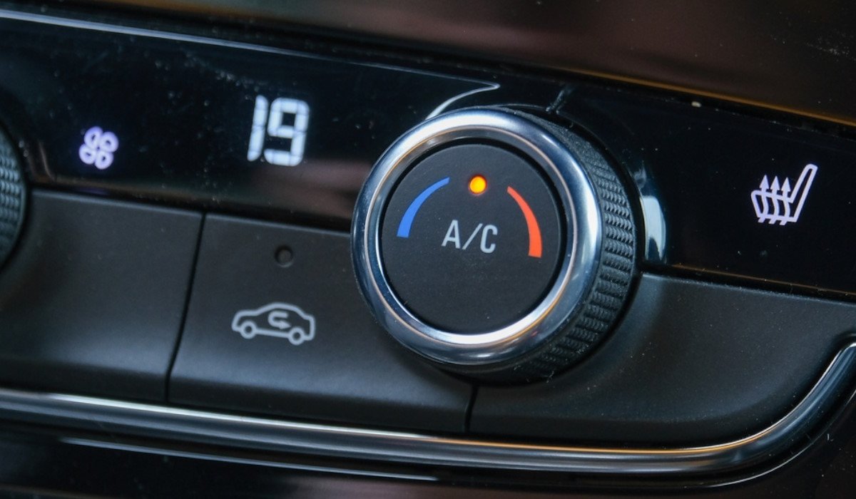 Este truco te permite utilizar el aire acondicionado de tu coche sin aumentar el consumo