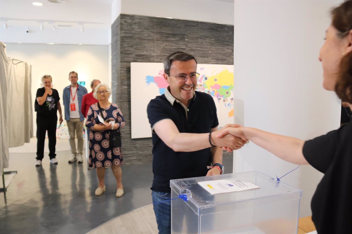 Gallardo destaca la importancia de votar en estas elecciones europeas «para que se fortalezca la democracia»