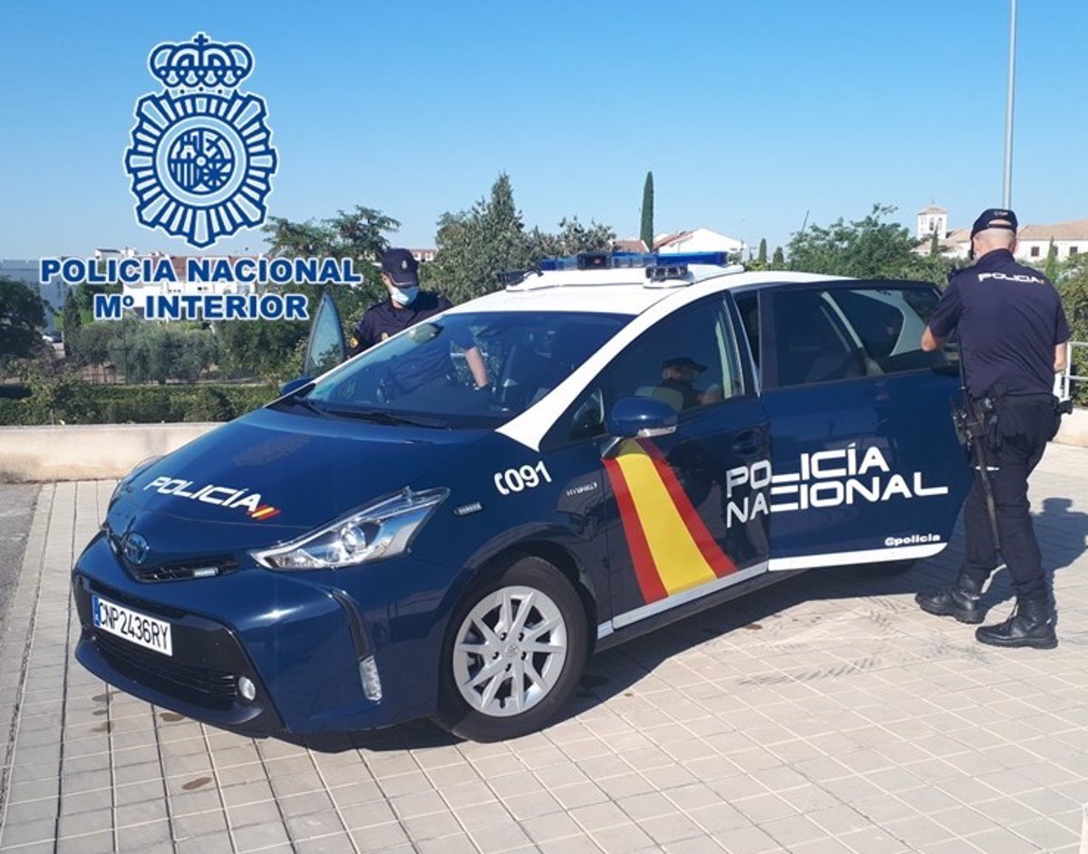 Investigan el hallazgo de un cadáver cerca de la playa de Motril (Granada)
