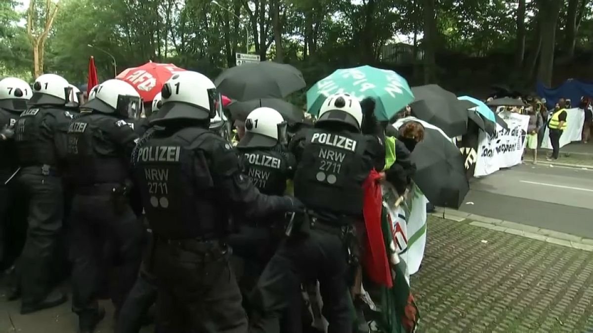 Protesta multitudinaria contra acuerdo de extrema derecha en Alemania.