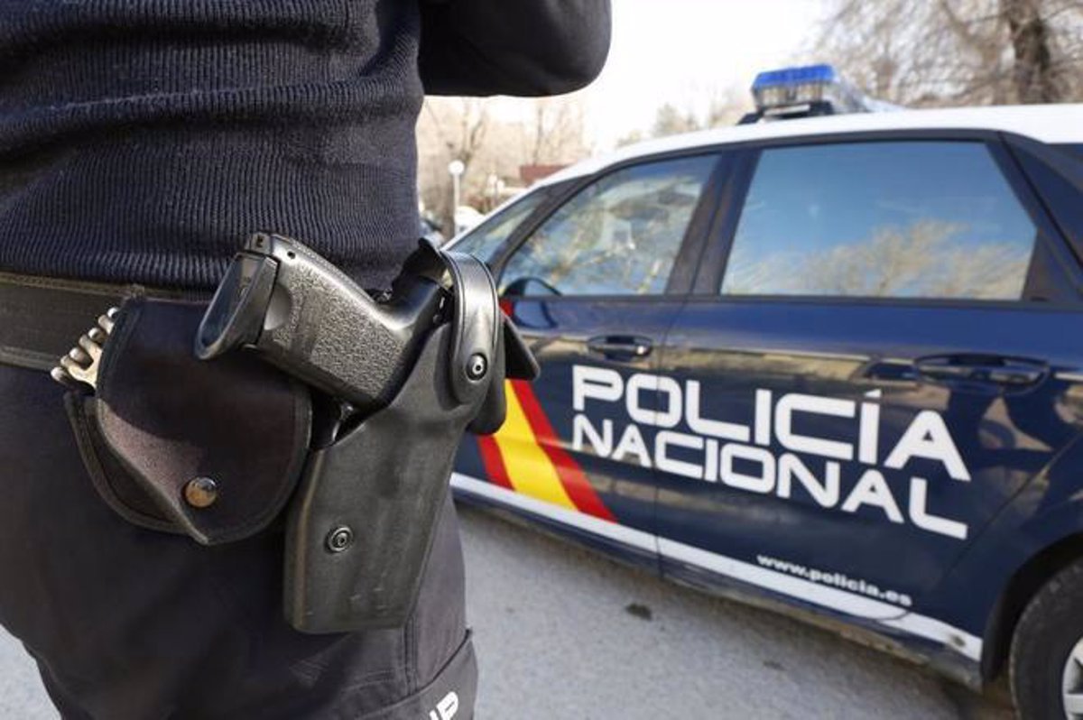Tres detenidos en Pajarillos después de que la policía encontrara casi 50 gramos de hachís en un registro