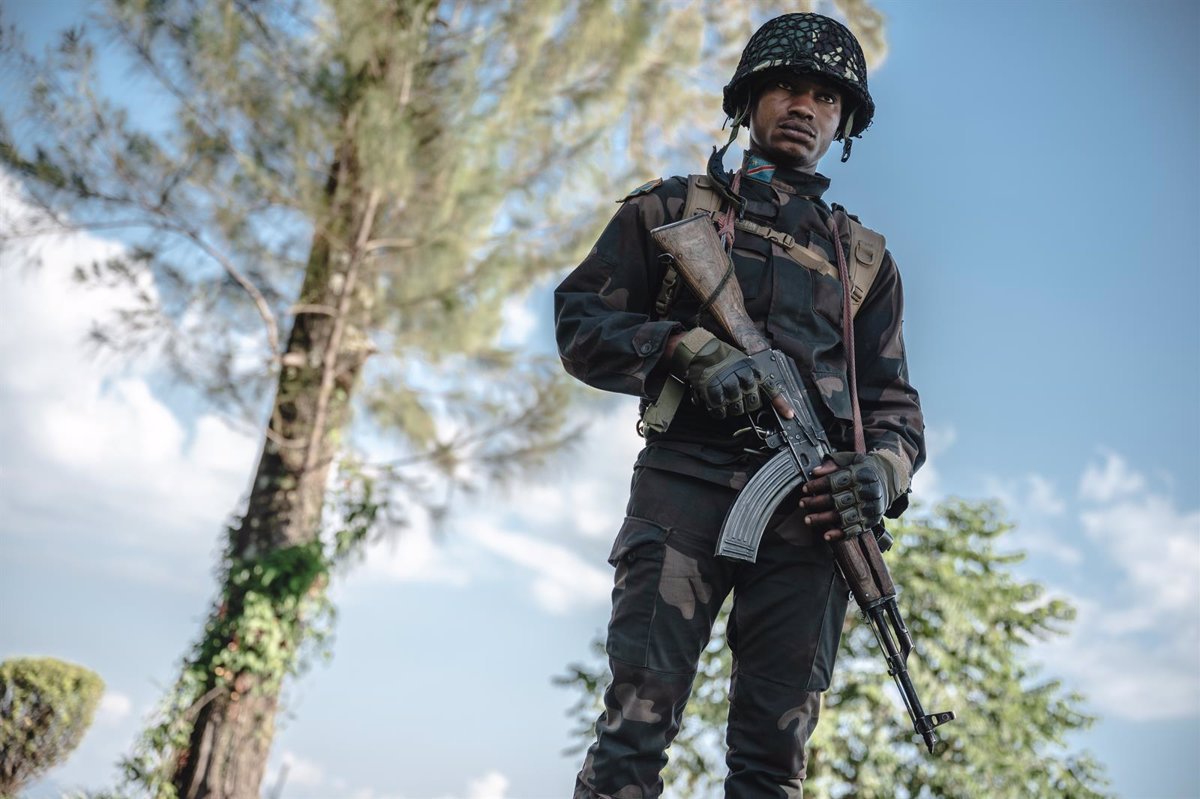 Un soldado sudafricano falleció y otros 13 resultaron heridos durante los enfrentamientos contra el M23 en el noreste de la República Democrática del Congo.