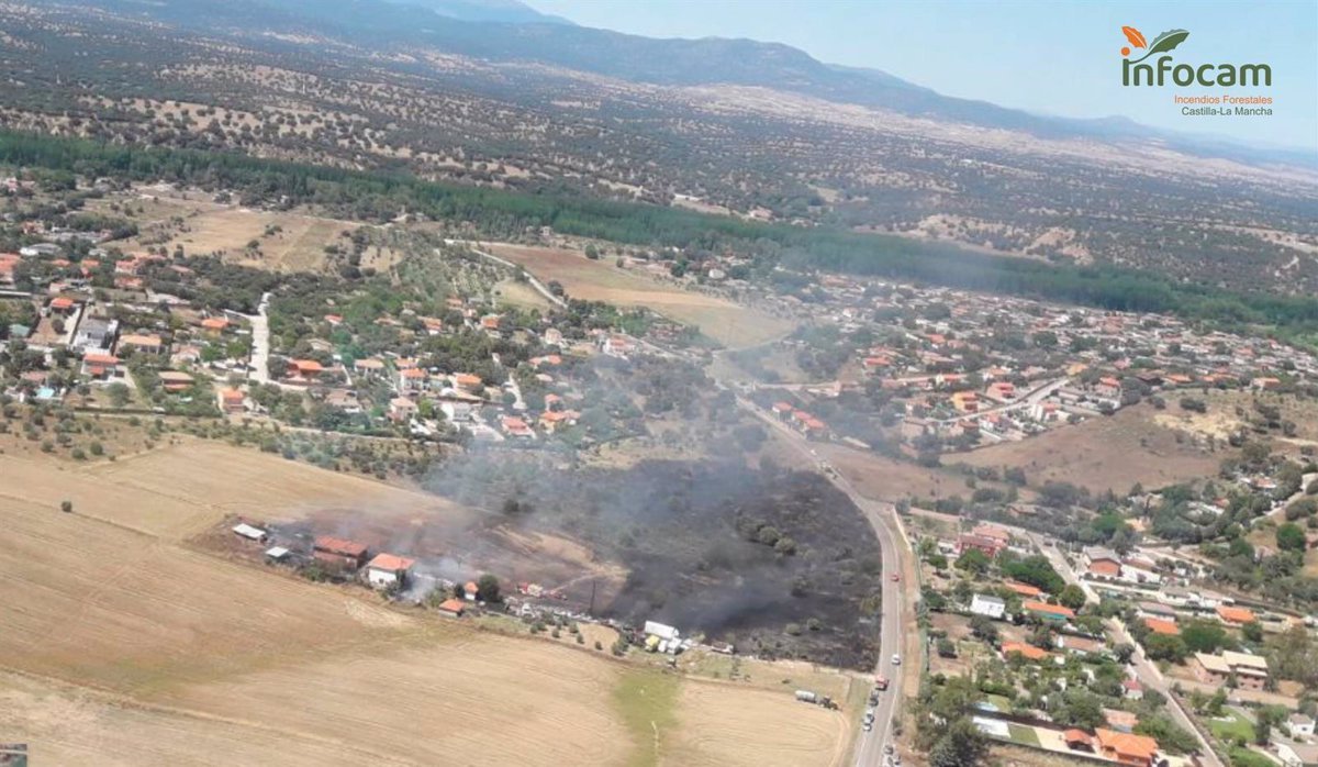 Incendio en El Casar de Escalona moviliza a más de 30 medios