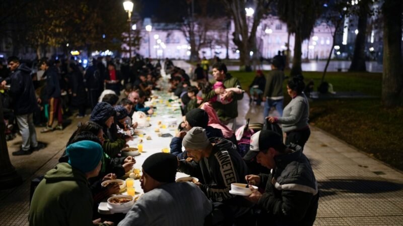 Los argentinos enfrentan una nueva crisis económica con ingenio.