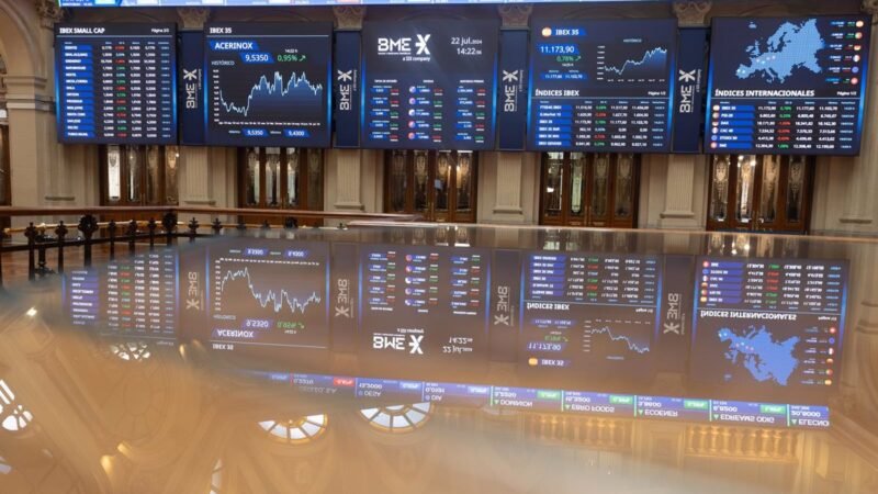 El Ibex acelera y avanza un 0,64% en media sesión, consolidándose en 11.200 puntos