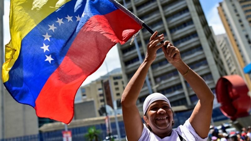 Finaliza campaña electoral en Venezuela con expectativas de cambio y promesas de paz