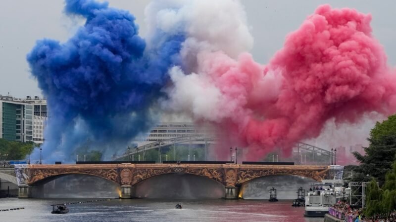 Inauguración fastuosa de los Juegos Olímpicos en París.