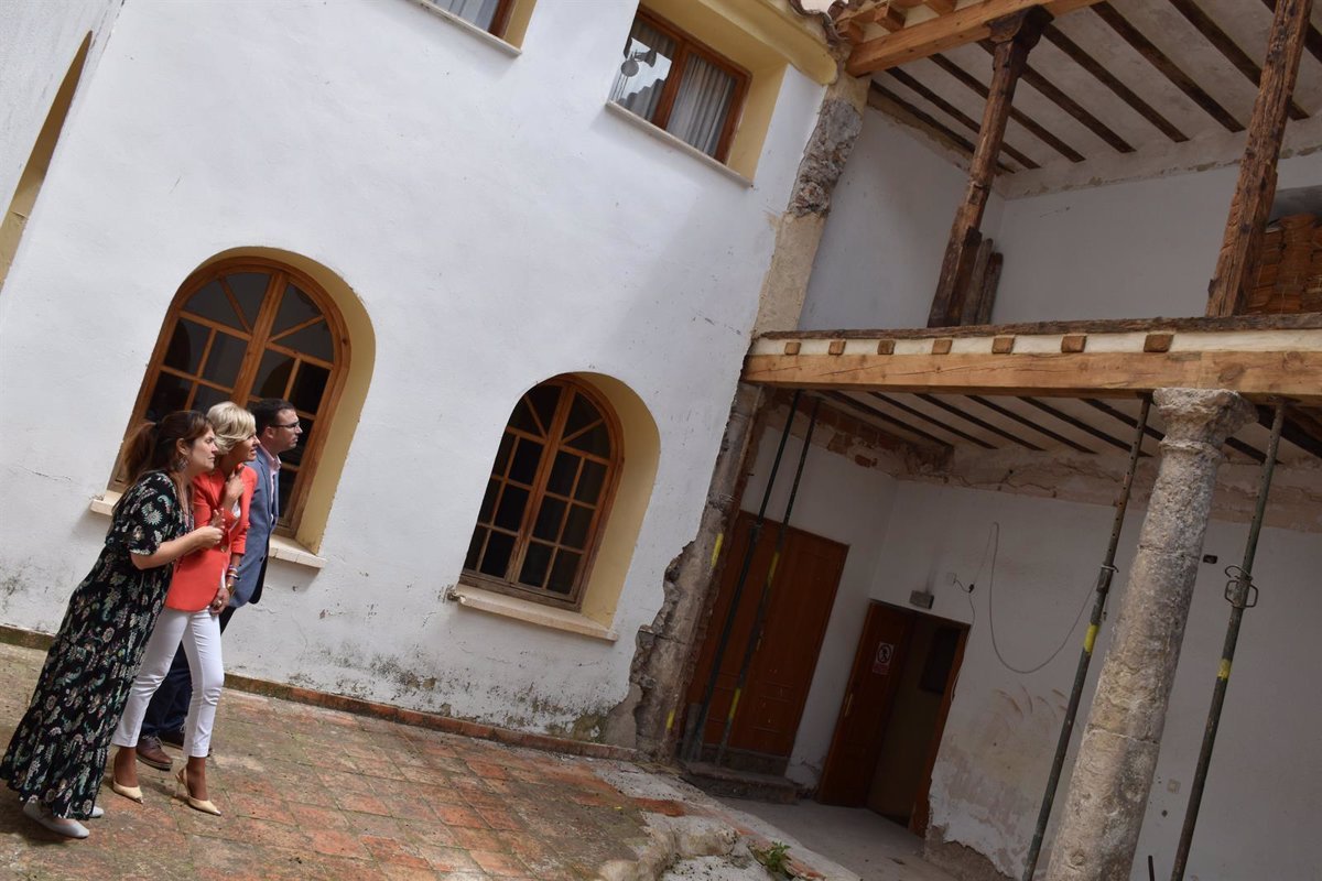 Restauración del patio del Ayuntamiento de Cañete del siglo XVI.