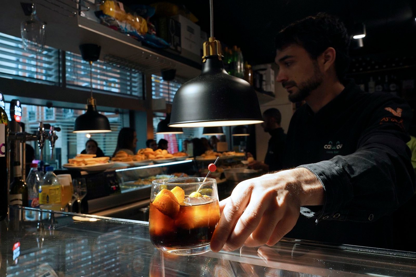 Se perderán 5,5 millones de horas y 3,3 millones de trabajadores afectados
Durante este período, se estima que se perderán 5,5 millones de horas y 3,3 millones de trabajadores se verán afectados.
Durante el tiempo mencionado, se espera que 5,5 millones de horas se pierdan y 3,3 millones de trabajadores se vean afectados.