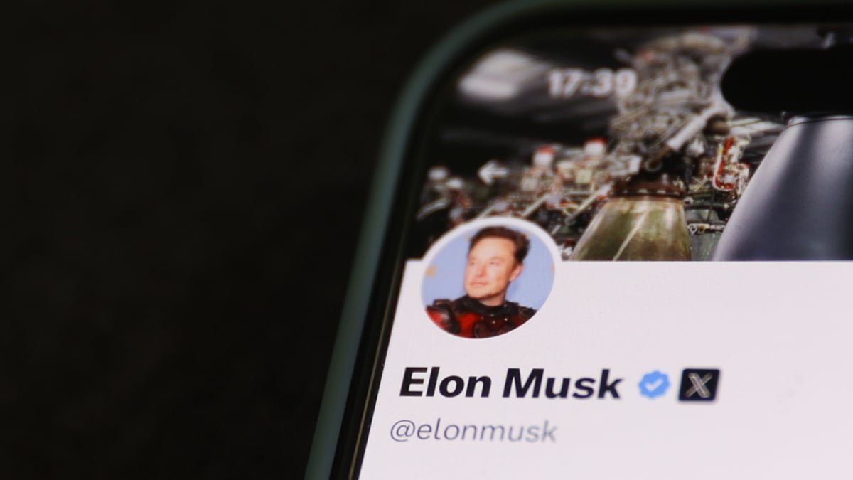 Elon Musk tuiteó y luego borró noticia falsa de extrema derecha en X