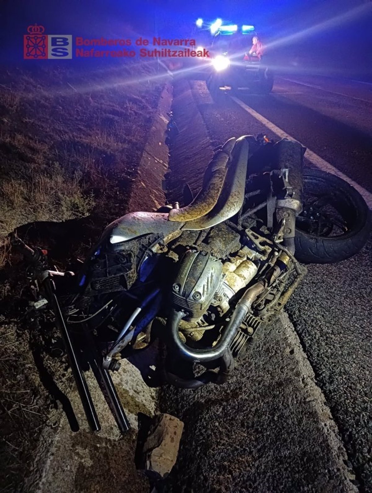 Accidente en Navascués: motociclista herido al chocar con rebaño de ovejas