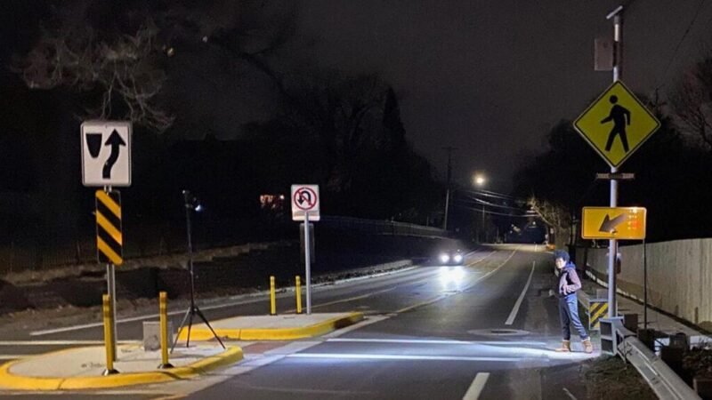 Los coches se detienen con mayor frecuencia.