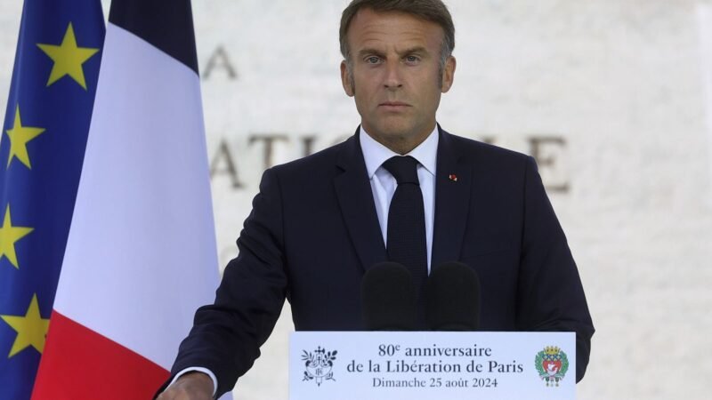 Macron rechaza Gobierno del Nuevo Frente Popular y enfurece a la izquierda.