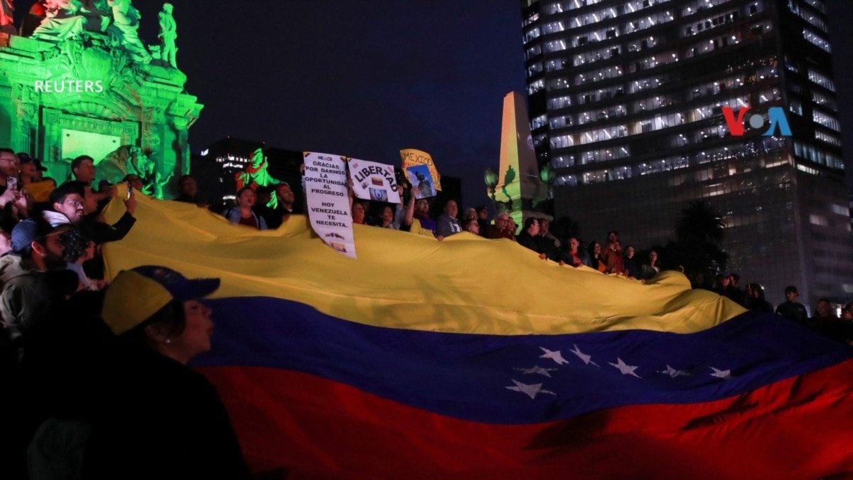 Venezolanos protestan en varias ciudades contra Nicolás Maduro