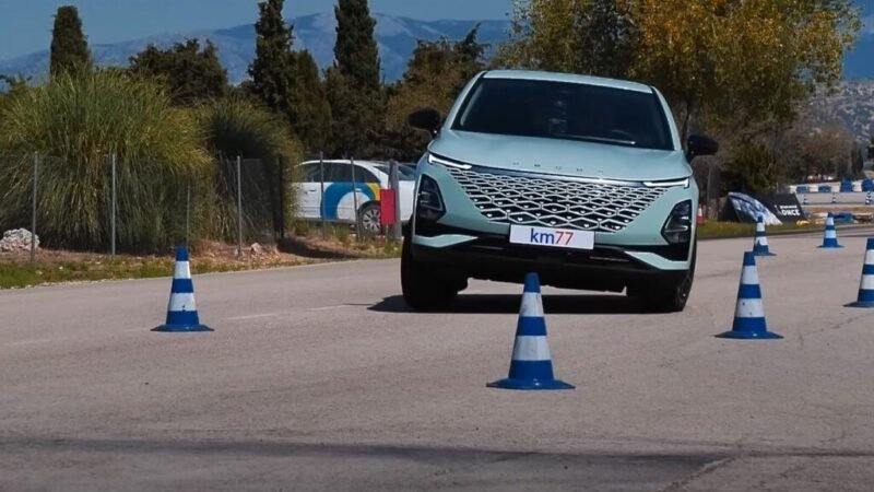 1. Ambiente eléctrico y competencia feroz

2. Competencia intensa y mucha acción

3. Emoción desbordante y carreras trepidantes

4. Adrenalina pura y competencia acalorada

5. Intenso ambiente y carreras emocionantes