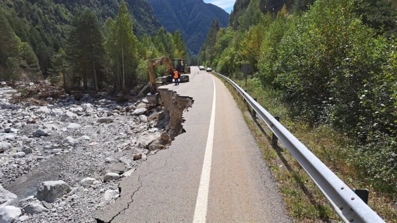 Comienzan obras en Bielsa para abrir carril de la A-138 con paso alternativo de vehículos