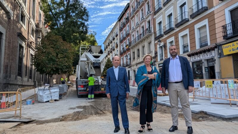 El Ayuntamiento convierte vías de San Quintín y Marina Española en plataforma única.