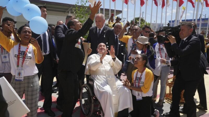 El Papa Francisco visita Singapur después de histórica visita a Timor Oriental