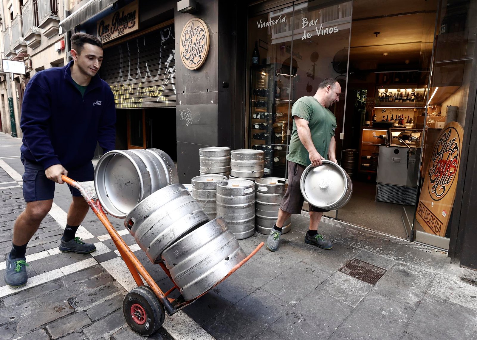 El final del verano afecta al empleo

El fin del verano ocasiona la pérdida de casi 200.000 empleos y deja a 22.000 personas desempleadas

La finalización del verano impacta en la economía laboral

La llegada del otoño trae consigo la destrucción de 200.000 puestos de trabajo y deja a 22.000 personas sin empleo

El término del verano causa estragos en el mercado laboral