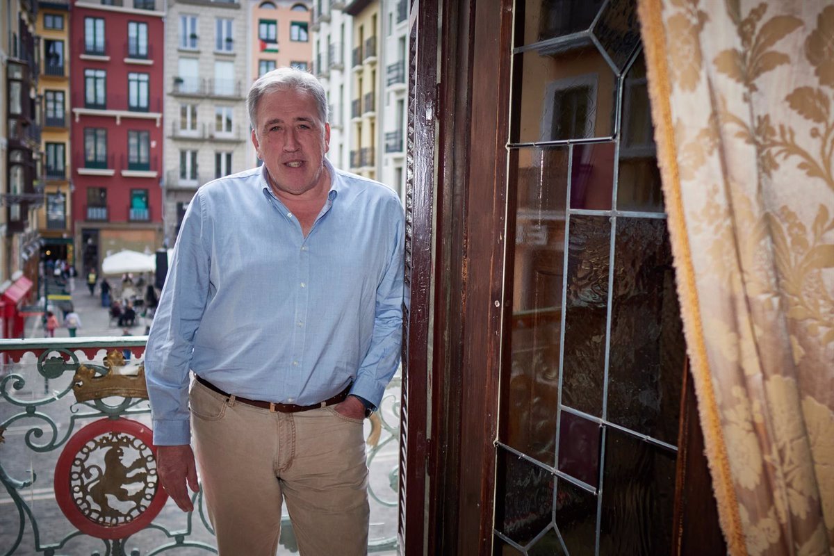 Estabilidad gubernamental en Pamplona en décadas.