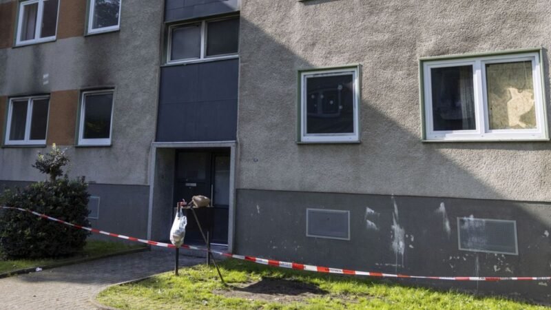 Incendio deja treinta heridos, incluidos ocho niños, en Essen.