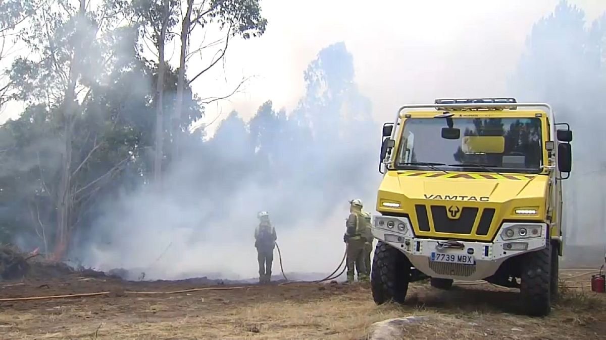 Incendio forestal arrasa Galicia, 400 hectáreas quemadas