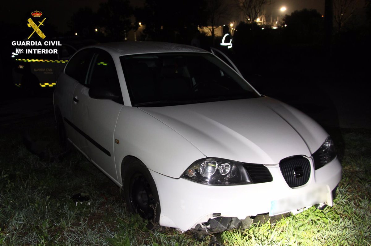 Interceptan a menor en Valga tras robar vehículo parental.