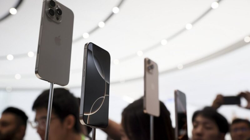 La presentación de la IA del iPhone 16 de Apple no emociona a los inversores.