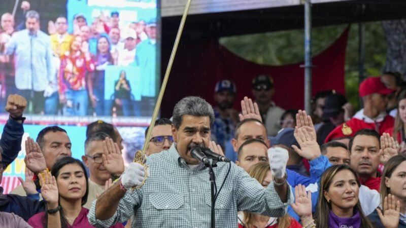 Pastrana y 30 exlíderes solicitan a la CPI arresto de Maduro.