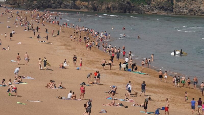 Sanidad desaconseja bañarse en playas de Getxo por mala calidad del agua