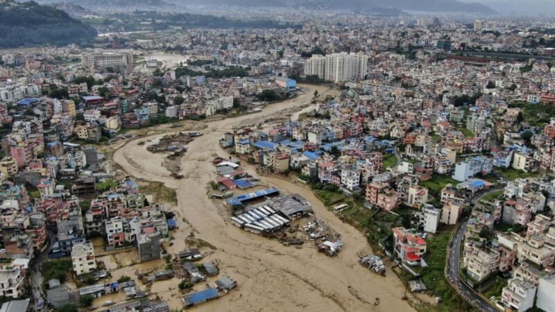 Tragedia en Nepal: al menos 100 muertos por inundaciones y deslizamientos de tierra