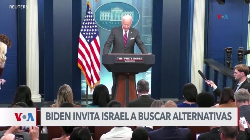 El presidente Biden cuestiona los ataques de Israel a pozos petroleros de Irán