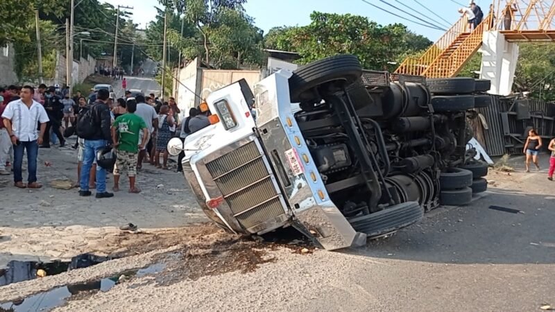 24 personas fallecen en trágico accidente de tránsito en México