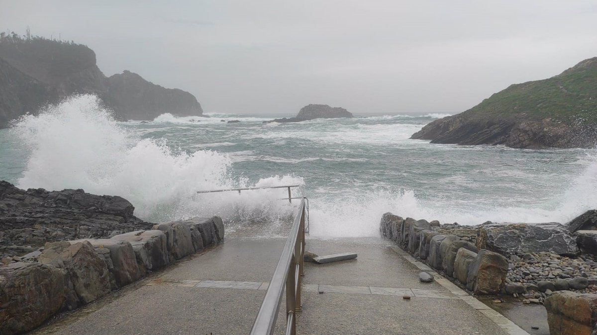 Alerta de la Aemet por vientos costeros en Asturias