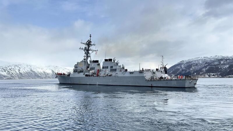 Celebración en la base de Rota por la llegada del destructor USS Oscar Austin