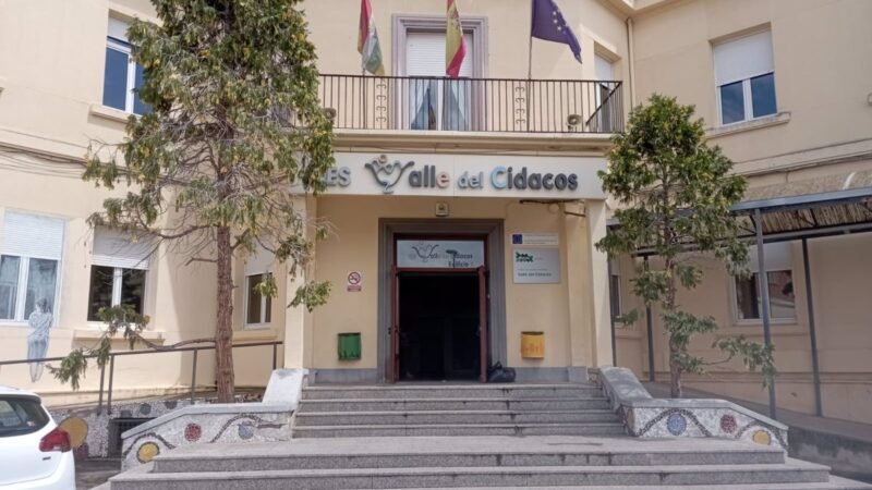 Críticas de alumnos de segundo del IES «Valle del Cidacos» por falta de profesores en su carrera