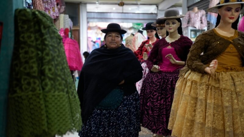 Descenso en la percepción financiera de los bolivianos.