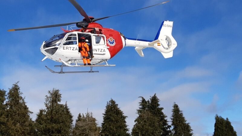 Escaladora herida rescatada en el monte Txindoki junto a su compañero.