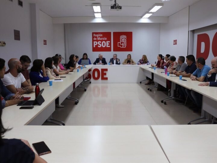 La delegación del PSRM al 41 Congreso del PSOE aprobada por unanimidad.