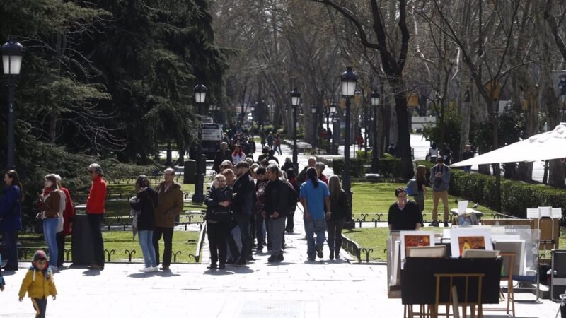 Los museos españoles apuestan por nuevos horarios y despegan de los europeos con venta limitada de entradas